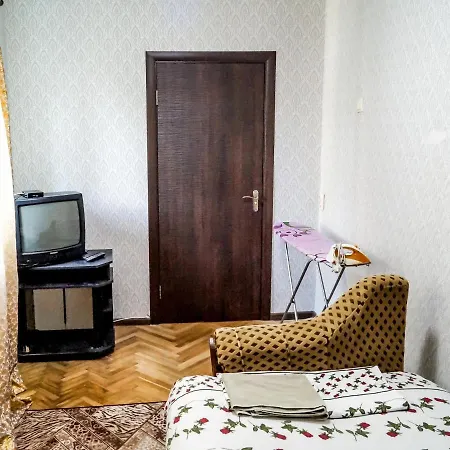 Apartment On Druzhby Narodiv 6 A *